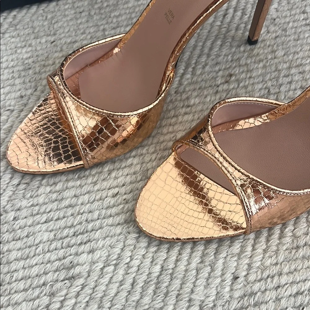 Identita Gold Stiletto Heels with Metallic Detail- BRAND NEW, NEVER WORN - Picture 2 of 6